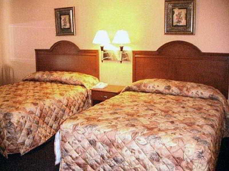 Super 8 By Wyndham Pembroke Hotell Rum bild